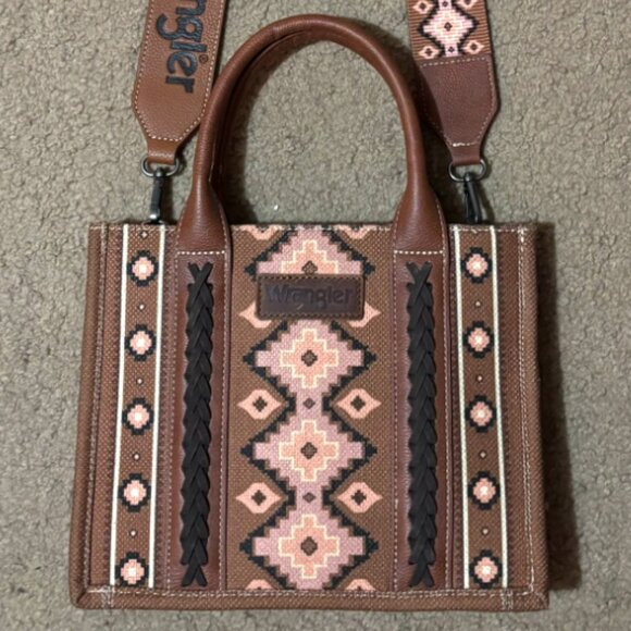 Wrangler Aztec Tote Bag by Montana West - Picture 1 of 4